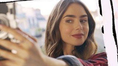 От незабележим площад до магнит за туристи: Как "Емили в Париж" преобрази френския "Естрапад"