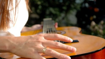 Създадоха годежен пръстен с проследяващо устройство